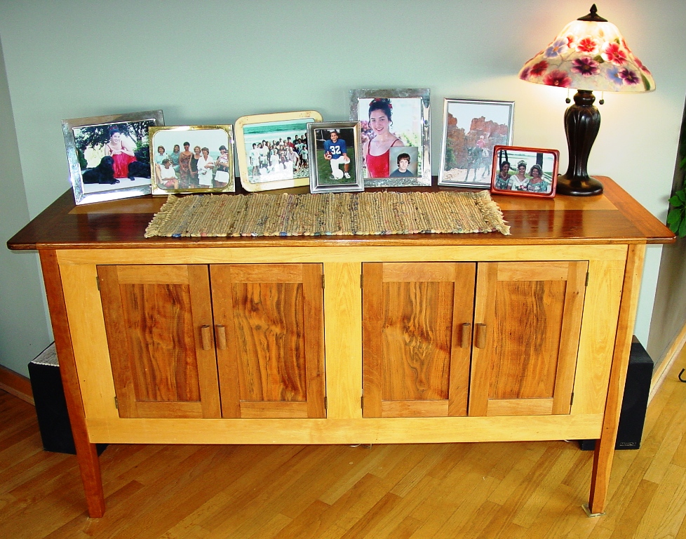 Entertainment Hutch Large